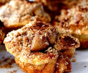 Apple Pie Pancake Bowls