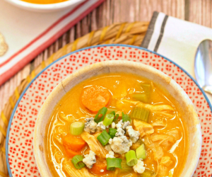 Skinny Buffalo Chicken Soup