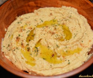 Roasted Garlic Hummus