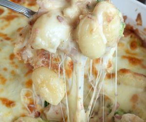 Loaded Chicken Alfredo Gnocchi Bake