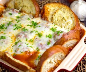 Fresh Asiago Meatball Sub Casserole