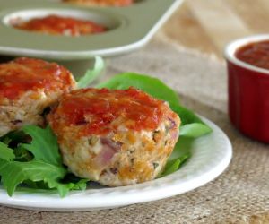 Turkey Meatloaf Muffins with Salsa