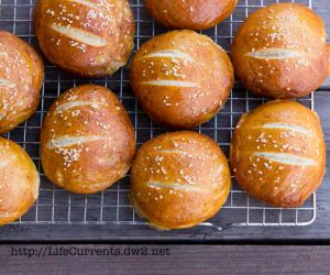 Soft Pretzel Buns