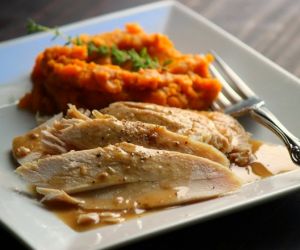 Slow Cooker Turkey with Gravy