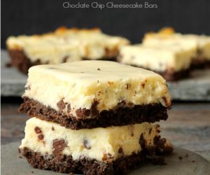 Chocolate Chip Cheesecake Bars