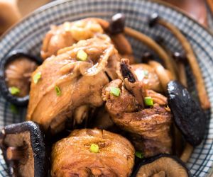 Mom's Best Braised Chicken with Mushrooms