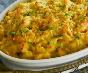 Creamy Baked Shrimp Macaroni & Four Cheeses