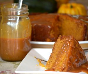 Slow Cooker Sticky Caramel Pumpkin Cake