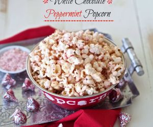 White Chocolate Peppermint Popcorn