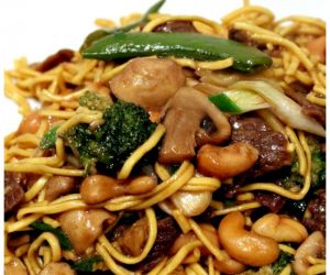 Beef & Vegetable Lo Mein