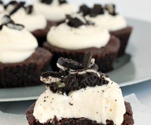 Oreo Stuffed Double Chocolate Cookie Cups