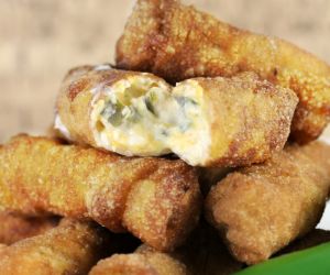 Mini Jalapeño Poppers Egg Rolls