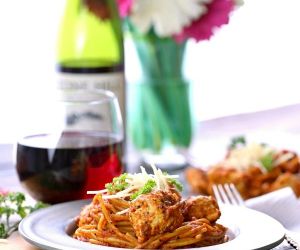 One Pot Chicken Parmesan Pasta