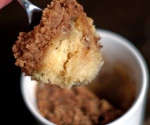 2 Minute Coffee Cake In A Mug