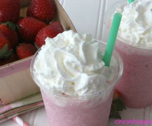 Copycat Starbucks Strawberries & Cream Frappuccino