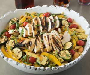 Grilled chicken & vegetable pasta