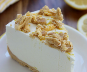 Lemon Oreo No Bake Cheesecake