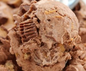 No Churn Reese’s Peanut Butter Ice Cream