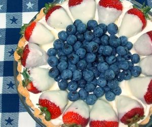 Red, White, and Blueberry Pie