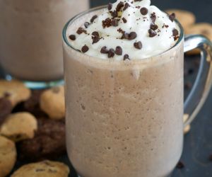 Skinny Double Chocolate Chip Cookies & Cream Frappuccino