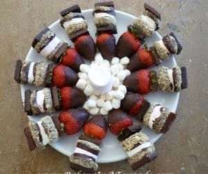 S'More and Strawberry Skewers