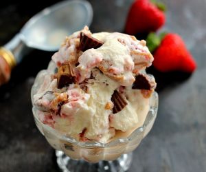 No-Churn Strawberry Peanut Butter Swirl Ice Cream