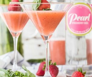 Strawberry Fields Martini