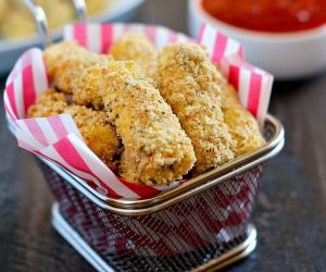 Baked Mozzarella Sticks