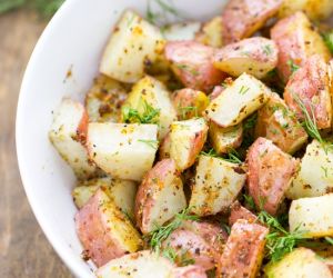 ROASTED RED POTATOES WITH CHIPOTLE MAYO