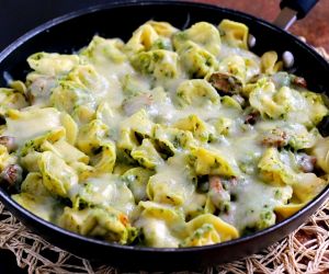 Pesto Tortellini Bake