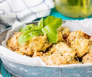 Slow Cooker Garlic Parmesan Wings