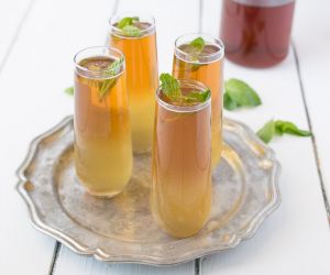 Earl Grey ginger spritzer