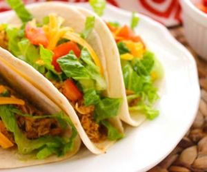 Slow Cooker Chicken Tacos