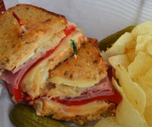 Roasted Red Pepper Reuben