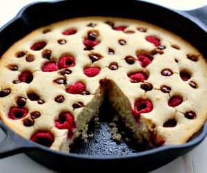 Baked Raspberry Chocolate Chip Pancake