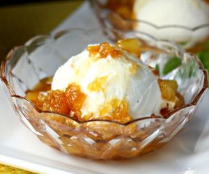 Easy Pineapple Foster Sundaes