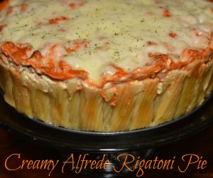 Creamy Alfredo Rigatoni Pie