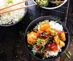 ROASTED VEGETABLE SWEET AND SOUR CHICKEN WITH GINGER DUSTED BROCCOLI