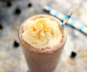 Caramel Blueberry Pie Milkshake