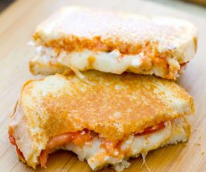 Lasagna Grilled Cheese