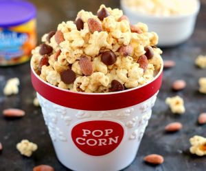 Salted Caramel Peanut Butter Popcorn