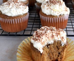 Simple Tiramisu Cupcakes