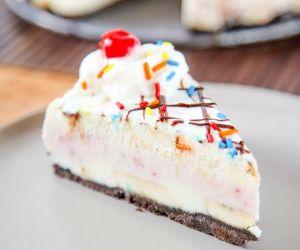 Banana Split Cheesecake