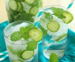 Cucumber Mint Water + 8 Tips to Stay Hydrated