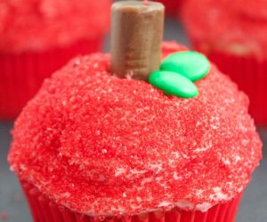 Back to School Apple Cupcakes