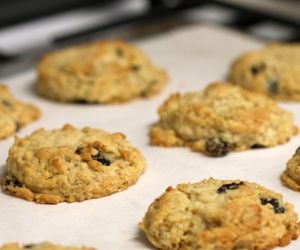 Coconut Oatmeal Raisin Cookies