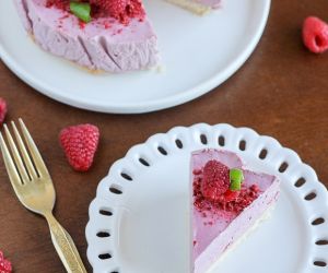 Vegan Raspberry Lime Cheesecake with Coconut Crust