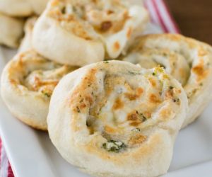 Chicken and Broccoli Pizza Rolls