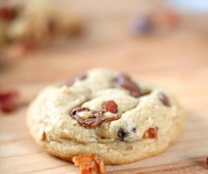 Bacon Chocolate Chip Cookies