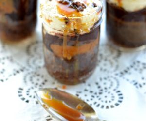 Mason Jar Salted Caramel Brownies